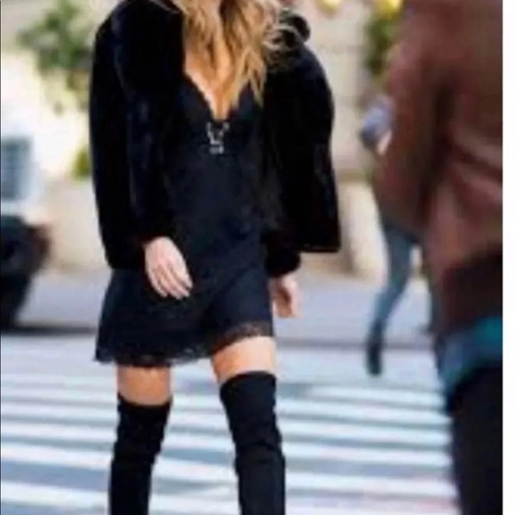 NWT VS Fashion Show Paris Sexy Coat Retails $125 - Picture 2 of 13